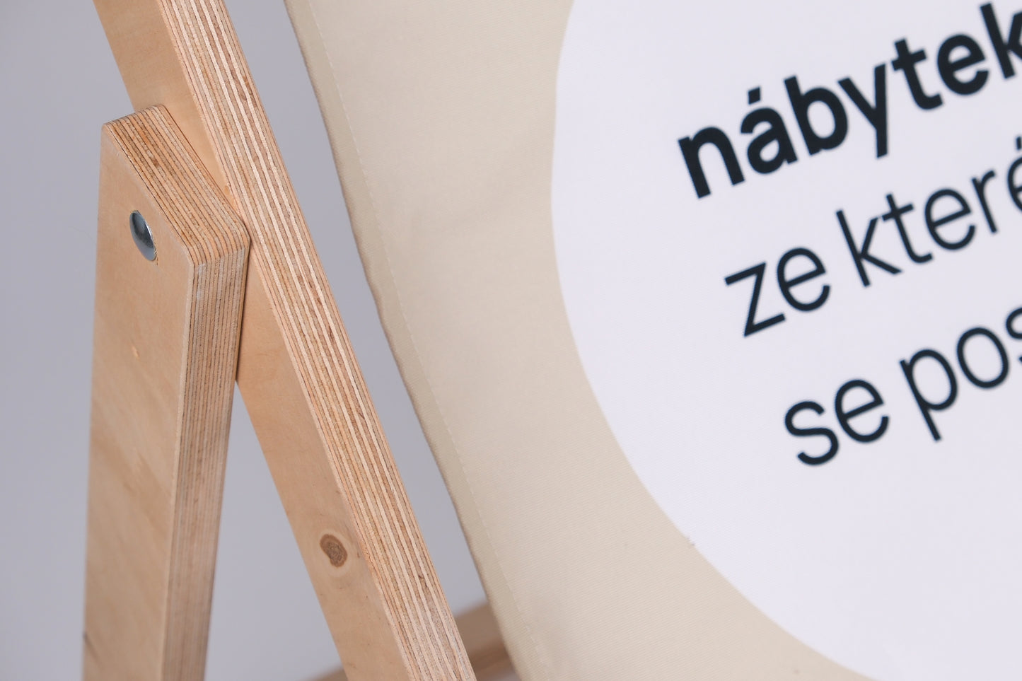 Zahradní lehátko GARDE s područkami